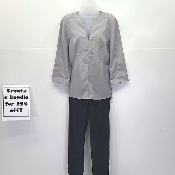 BCBGMaxAzria Flowy Blouse V-Neck Pullover Tunic Top Roll-Tab Quarter Long Sleeve - Picture 13 of 16